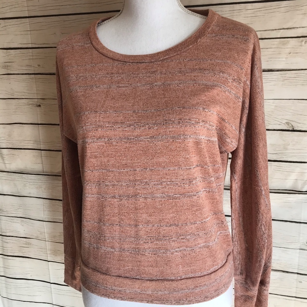 Forever 21 Lightweight Knit Sweater Top